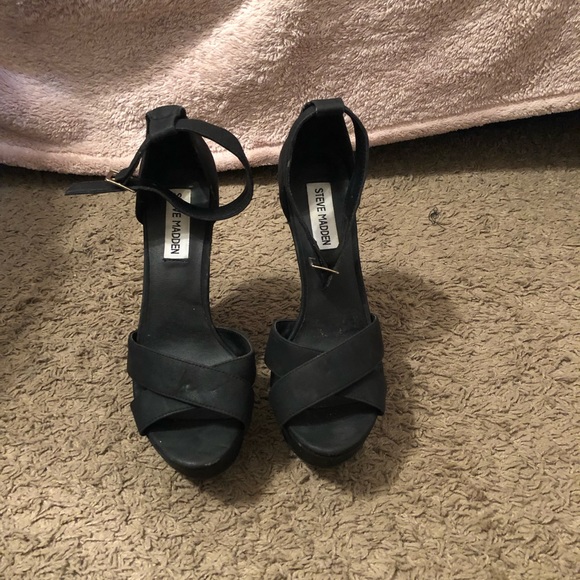 Black Steve Madden Xenon Wedges - Picture 2 of 7